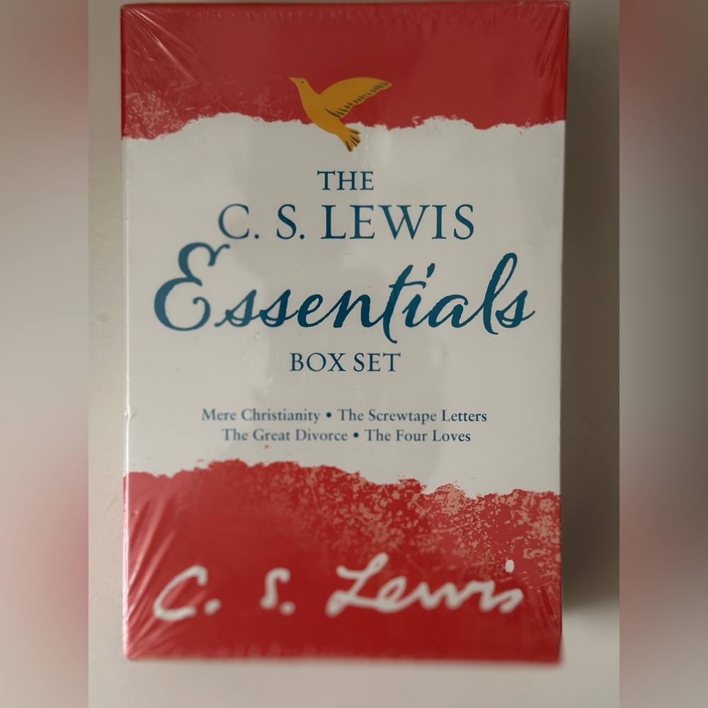 Essentials  - Box set books by C. S Lewis